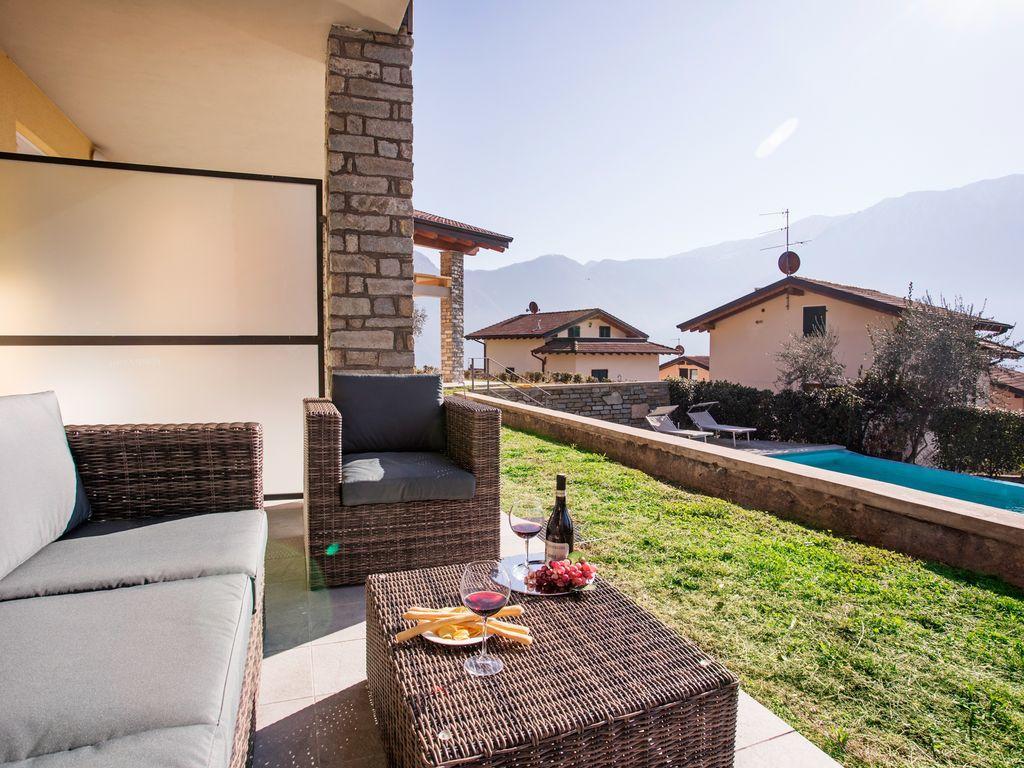 Ossuccio Grande C Home With Pool Sleeps 12 By Italian Apartments Como Exterior photo