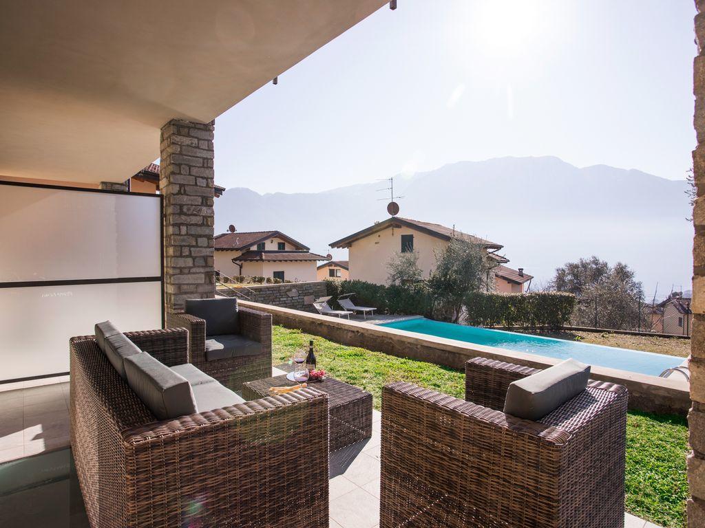 Ossuccio Grande C Home With Pool Sleeps 12 By Italian Apartments Como Exterior photo
