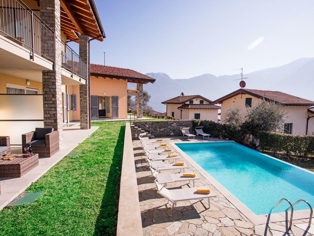 Ossuccio Grande C Home With Pool Sleeps 12 By Italian Apartments Como Exterior photo